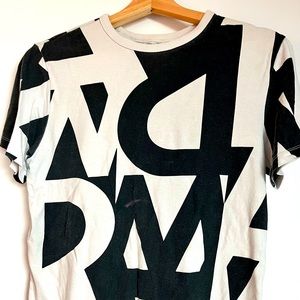 White / Black G-Star t-shirt with large letters R A W. Gently used. Men’s medium